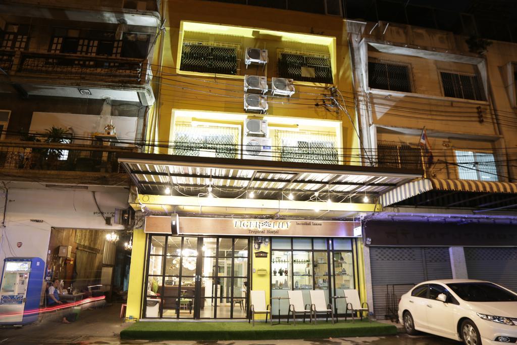 Tiger Lily Hostel 방콕 외부 사진