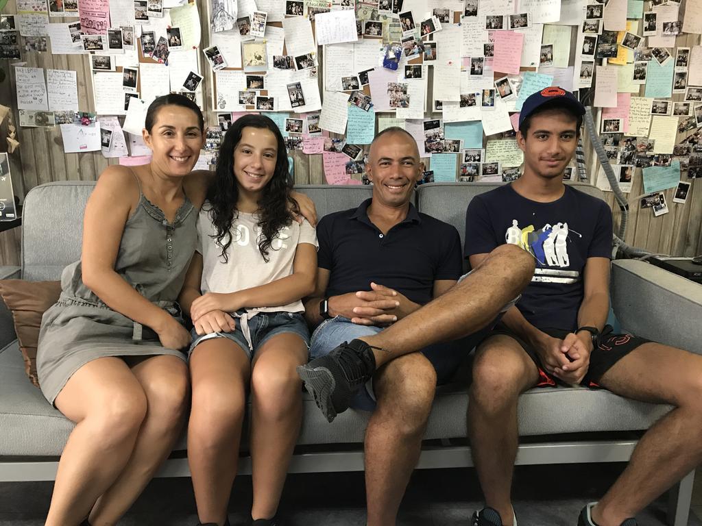 Tiger Lily Hostel 방콕 외부 사진